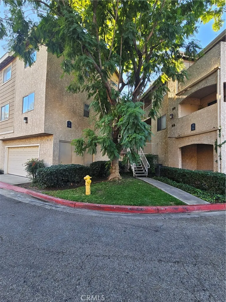 2410 N Towne Avenue 37, Pomona, California 91767 home-pic-3