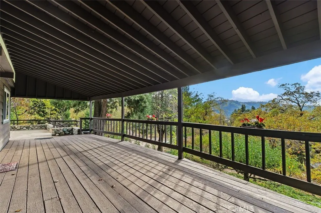 39566 Clearwater Drive, Oak Glen, California 92399 home-pic-7