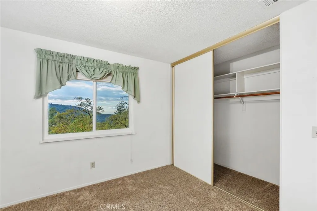 39566 Clearwater Drive, Oak Glen, California 92399 home-pic-26