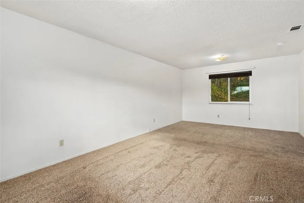 39566 Clearwater Drive, Oak Glen, California 92399 home-pic-31