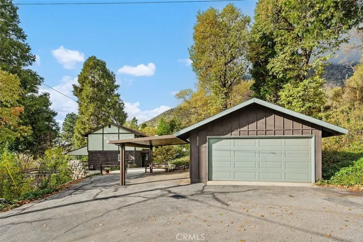 39566 Clearwater Drive, Oak Glen, California 92399