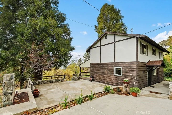 39566 Clearwater Drive, Oak Glen, California 92399