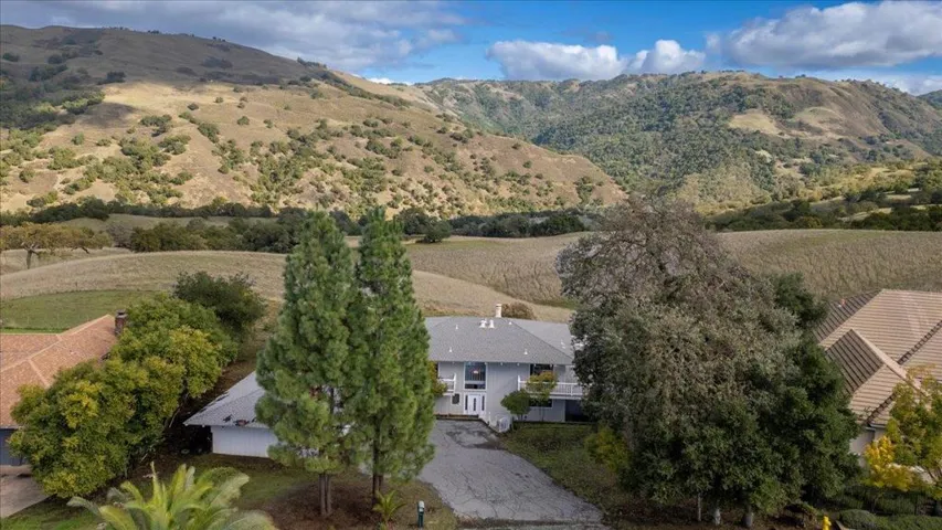 16280 Oak Canyon Drive, Morgan Hill, California 95037