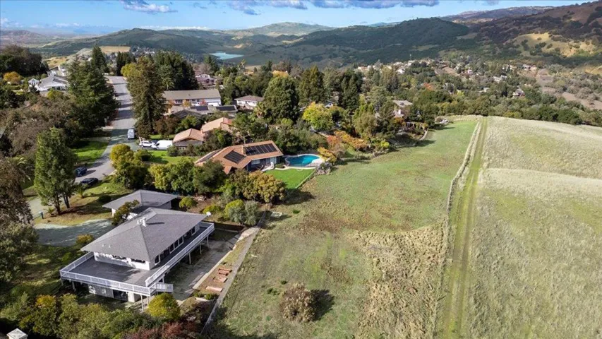 16280 Oak Canyon Drive, Morgan Hill, California 95037