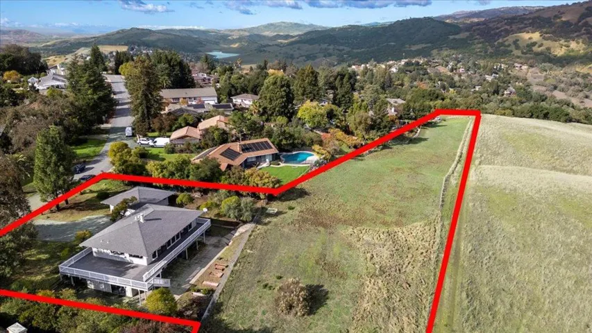 16280 Oak Canyon Drive, Morgan Hill, California 95037