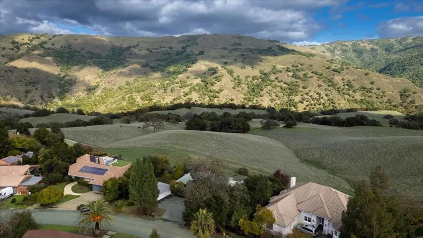 16280 Oak Canyon Drive, Morgan Hill, California 95037