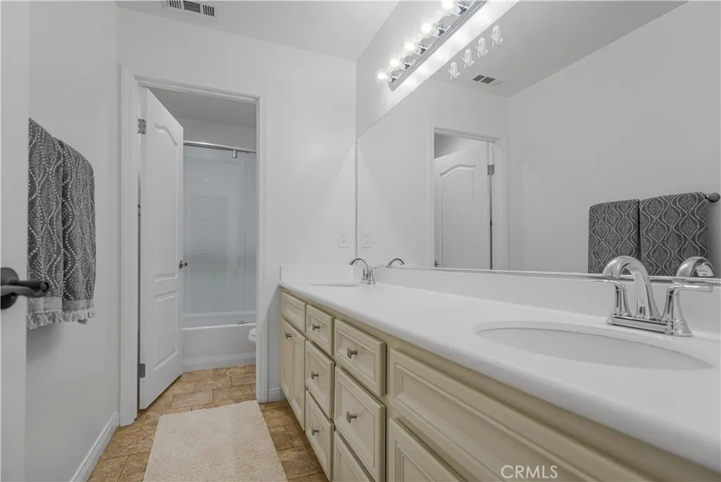 35488 Sumac Avenue, Murrieta, California 92562 home-pic-19