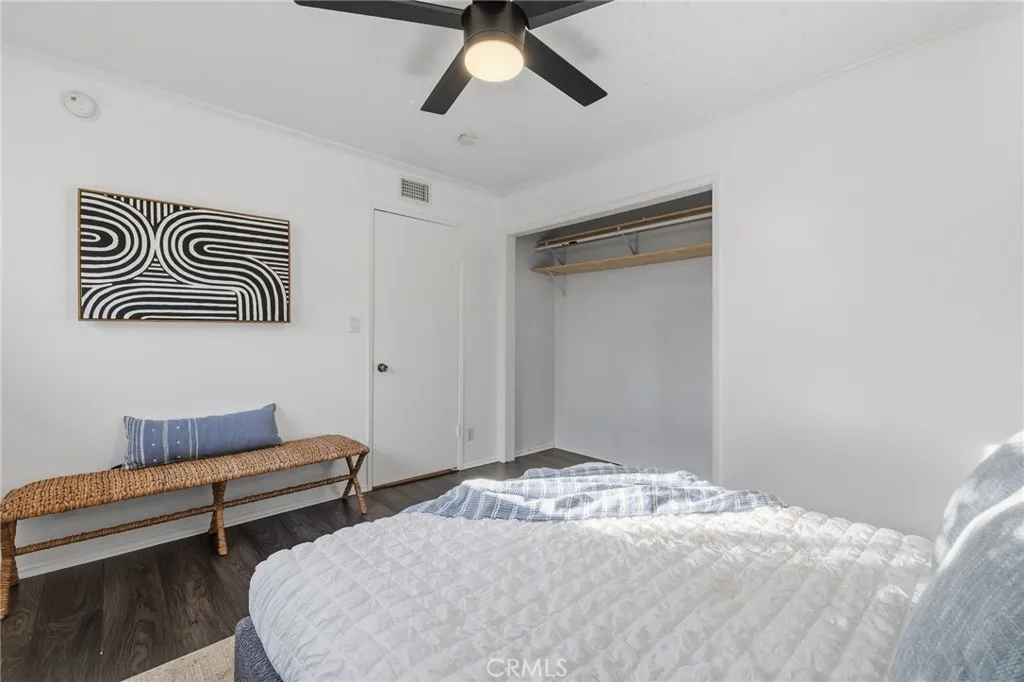 13567 Valerio Street F, Van Nuys, California 91405 home-pic-25