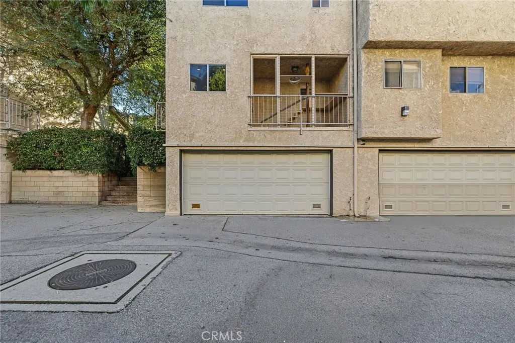 13567 Valerio Street F, Van Nuys, California 91405 home-pic-40