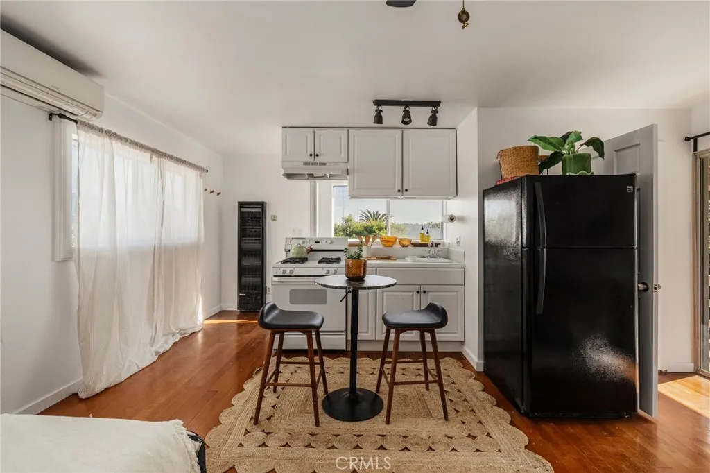 5301 Abbott Place, Los Angeles, California 90042 home-pic-48