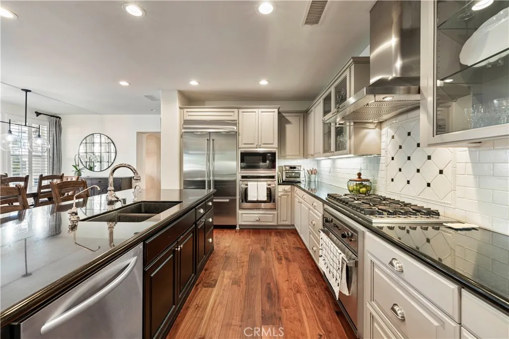 26101 Knoll Court, Valencia, California 91381 home-pic-16