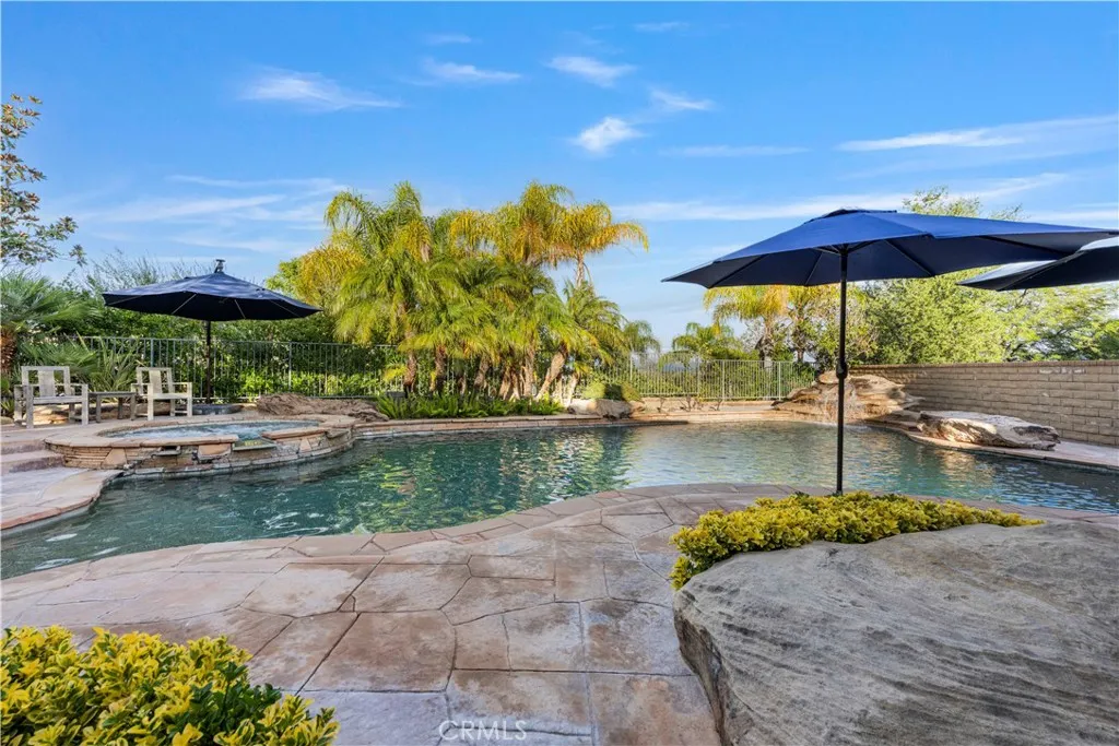26101 Knoll Court, Valencia, California 91381 home-pic-42