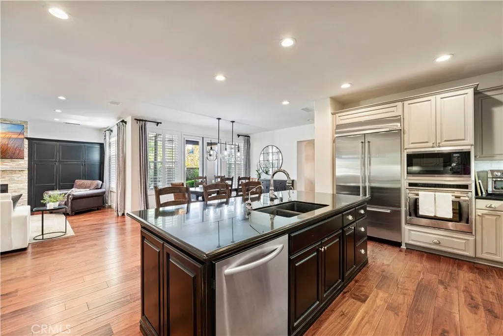 26101 Knoll Court, Valencia, California 91381 home-pic-15