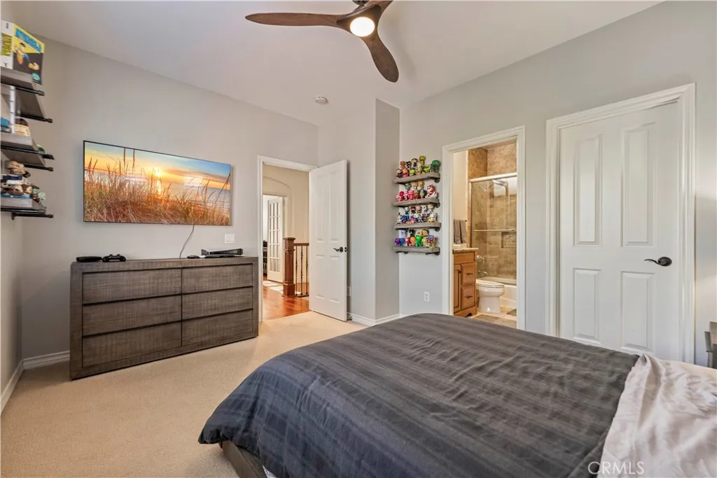 26101 Knoll Court, Valencia, California 91381 home-pic-26