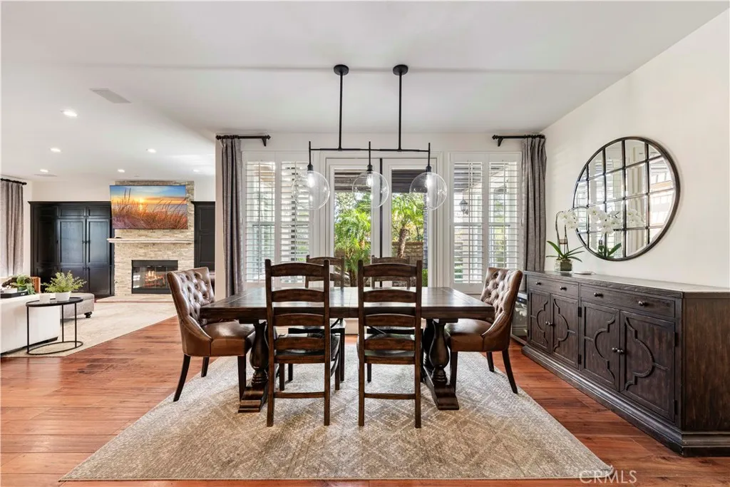 26101 Knoll Court, Valencia, California 91381 home-pic-7