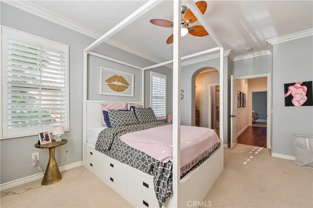 26101 Knoll Court, Valencia, California 91381 home-pic-32