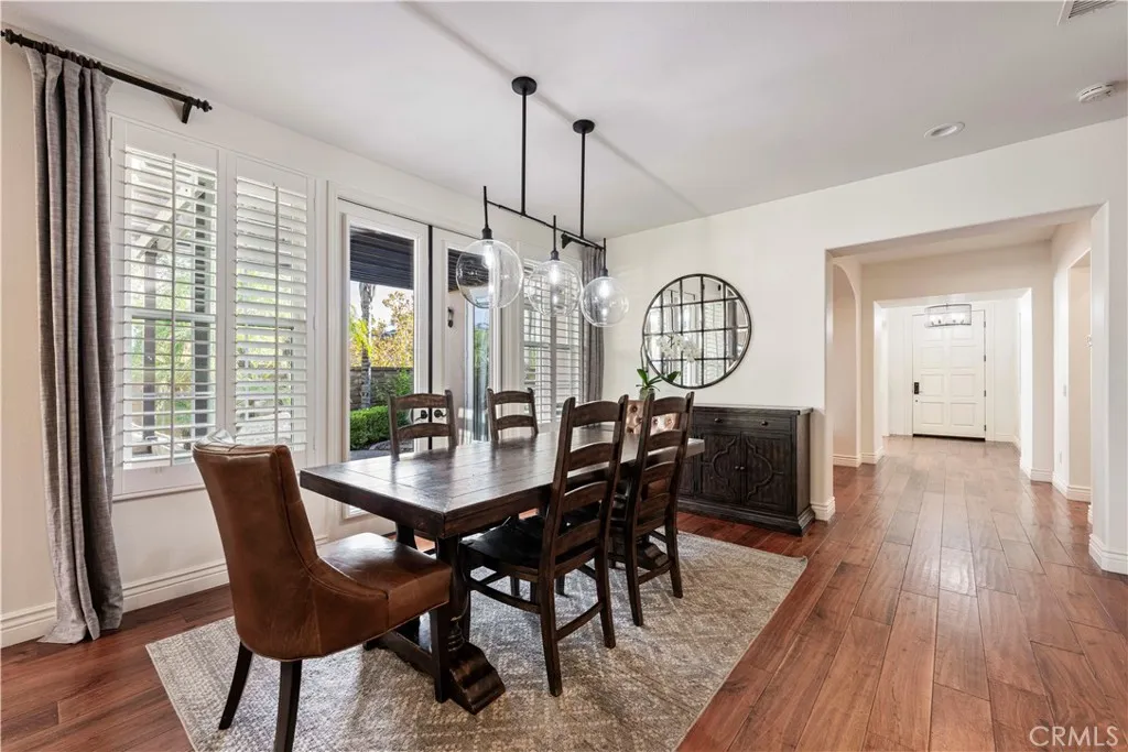 26101 Knoll Court, Valencia, California 91381 home-pic-8