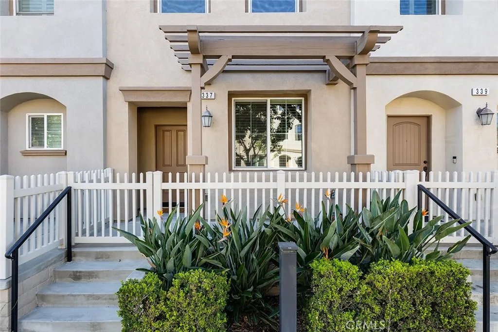 337 N Fenimore, Azusa, California 91702 home-pic-1
