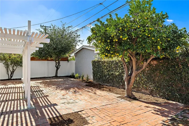 2853 Josie Avenue, Long Beach, California 90815