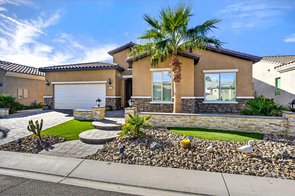 39313 Camino Las Hoyes, Indio, California 92203 home-pic-49