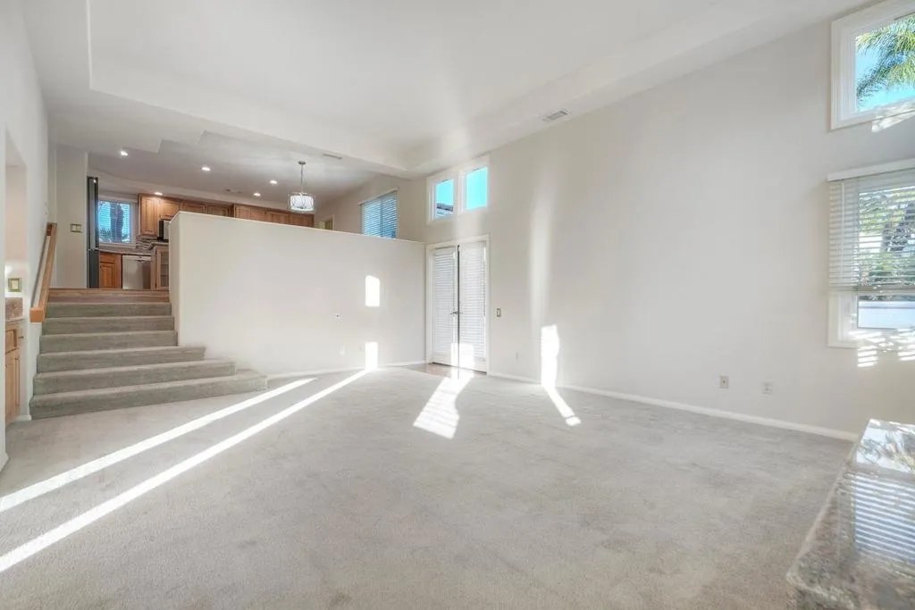 1930 Mountain Valley Lane, Escondido, California 92029 home-pic-16
