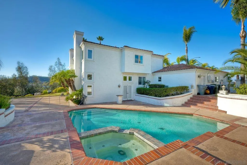 1930 Mountain Valley Lane, Escondido, California 92029 home-pic-33