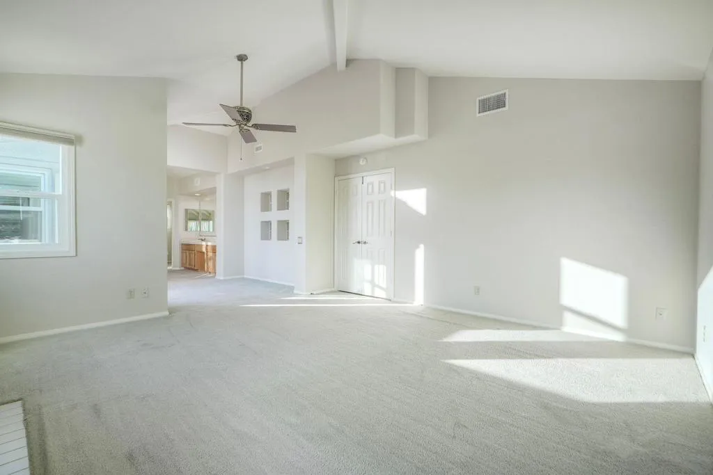 1930 Mountain Valley Lane, Escondido, California 92029 home-pic-21