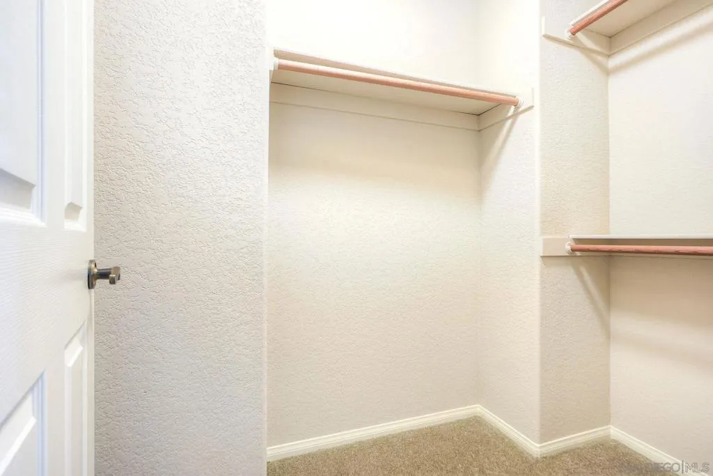 1930 Mountain Valley Lane, Escondido, California 92029 home-pic-30