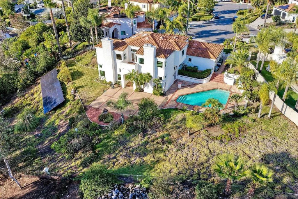 1930 Mountain Valley Lane, Escondido, California 92029 home-pic-46