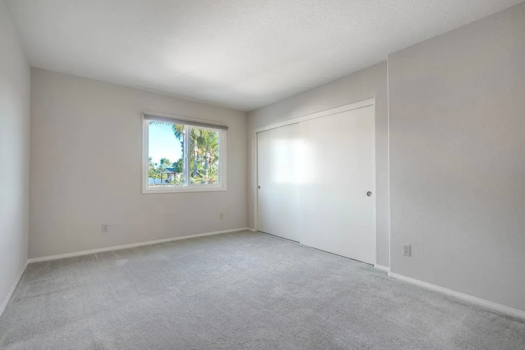 1930 Mountain Valley Lane, Escondido, California 92029 home-pic-26