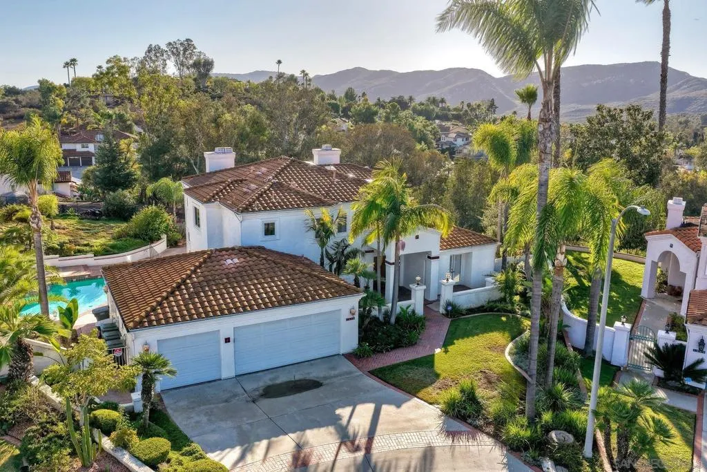 1930 Mountain Valley Lane, Escondido, California 92029 home-pic-40