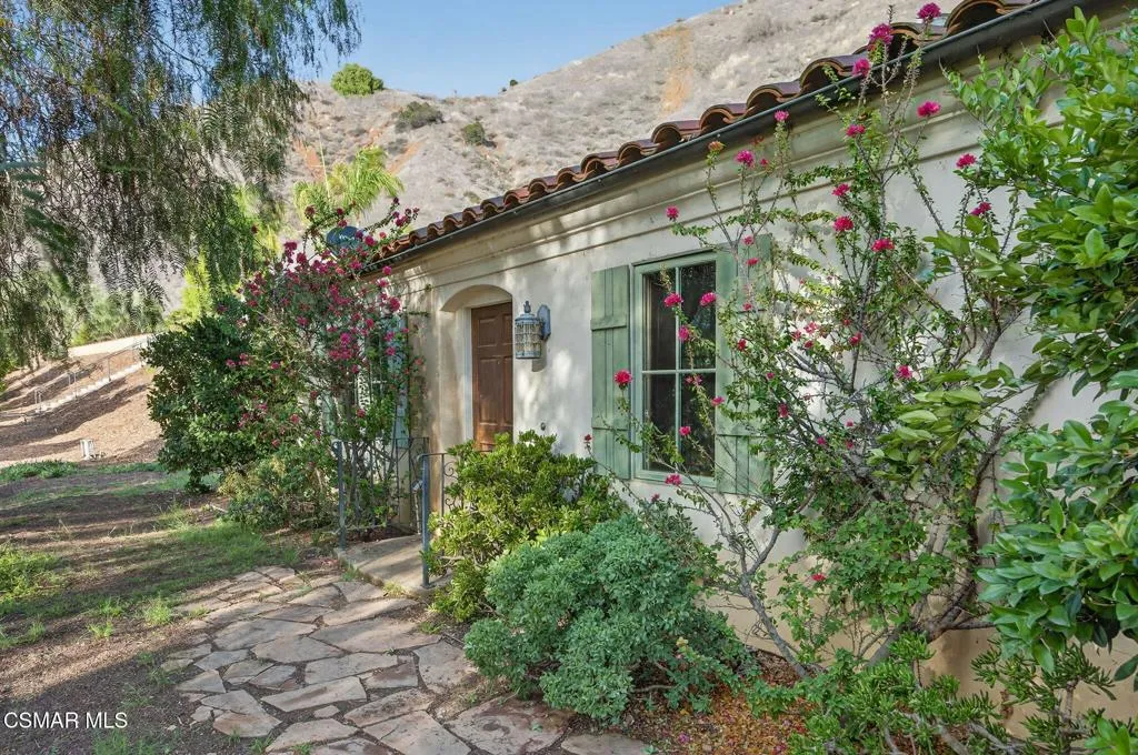 1560 Goodenough Road, Fillmore, California 93015 home-pic-47