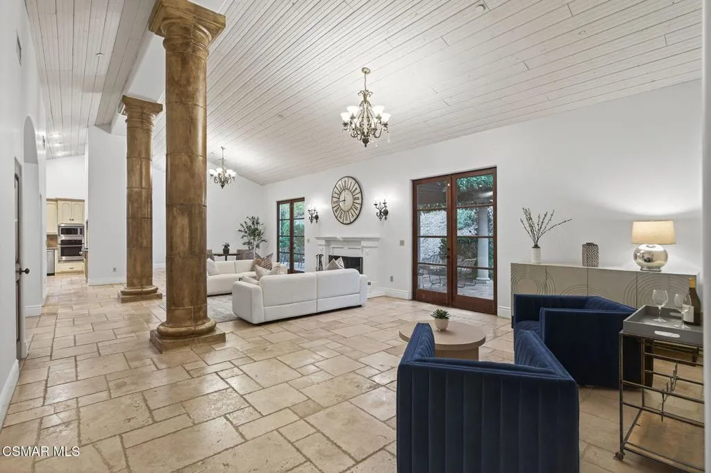 1560 Goodenough Road, Fillmore, California 93015 home-pic-18