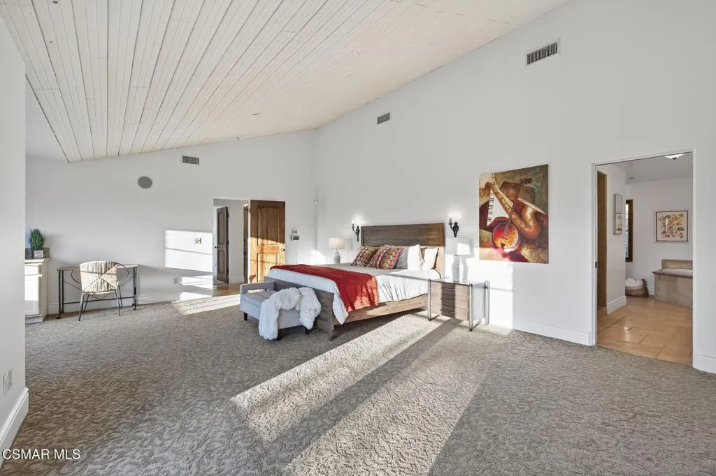 1560 Goodenough Road, Fillmore, California 93015 home-pic-25
