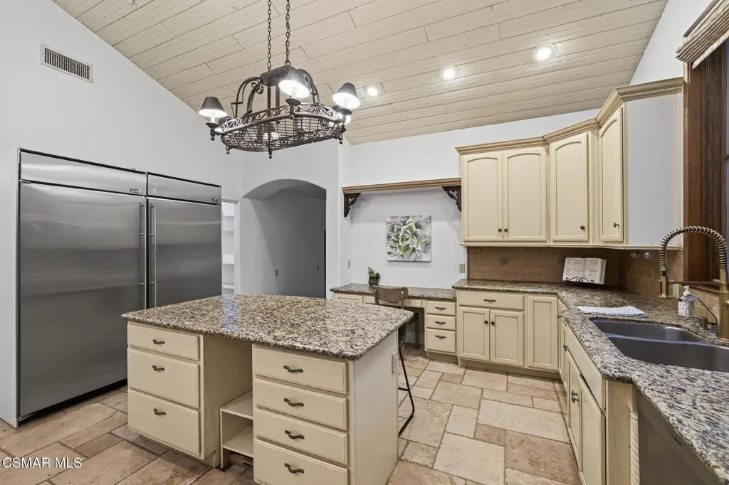 1560 Goodenough Road, Fillmore, California 93015 home-pic-22