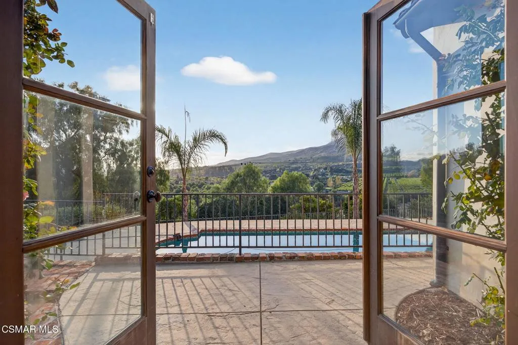 1560 Goodenough Road, Fillmore, California 93015 home-pic-28