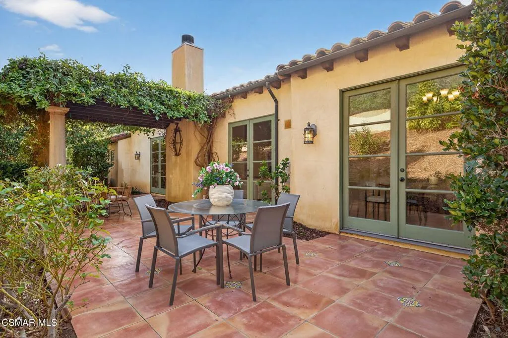 1560 Goodenough Road, Fillmore, California 93015 home-pic-44