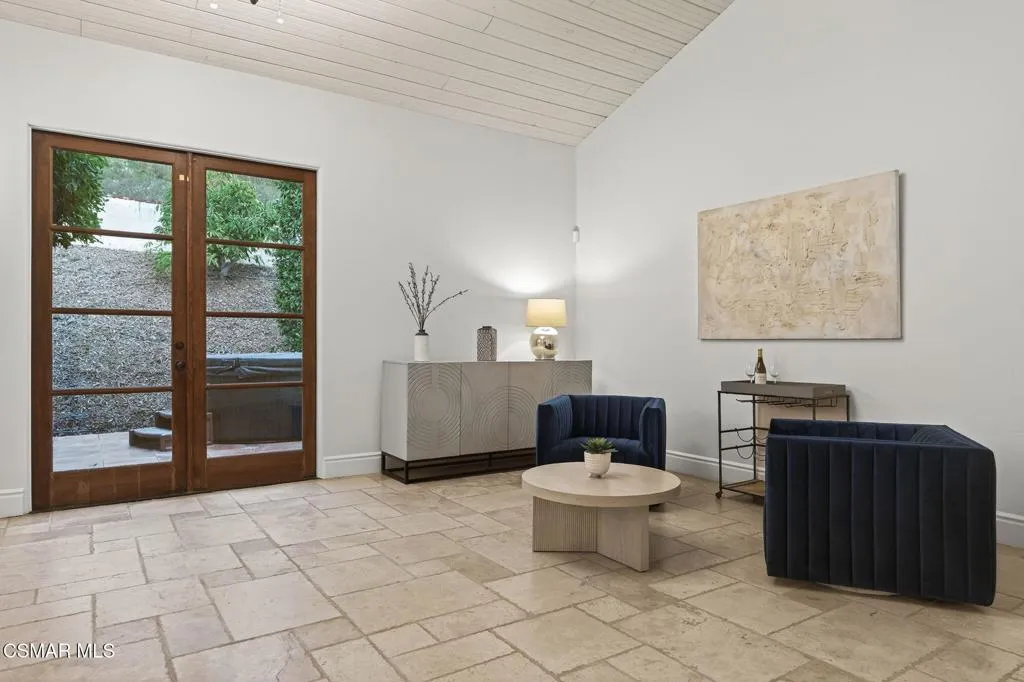 1560 Goodenough Road, Fillmore, California 93015 home-pic-13