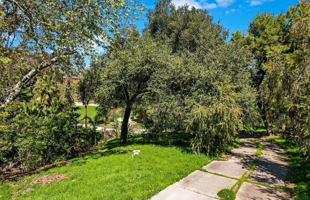 2222 Carbon Canyon Road, Chino Hills, California 91709 home-pic-16