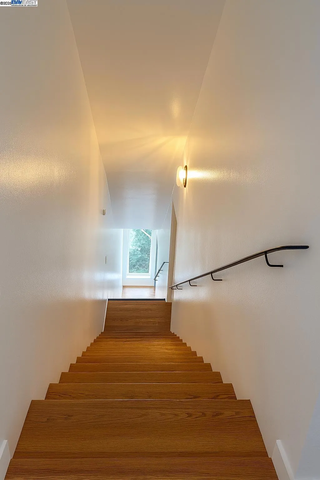 3660 Oak Knoll Blvd, Oakland, California 94605 home-pic-4