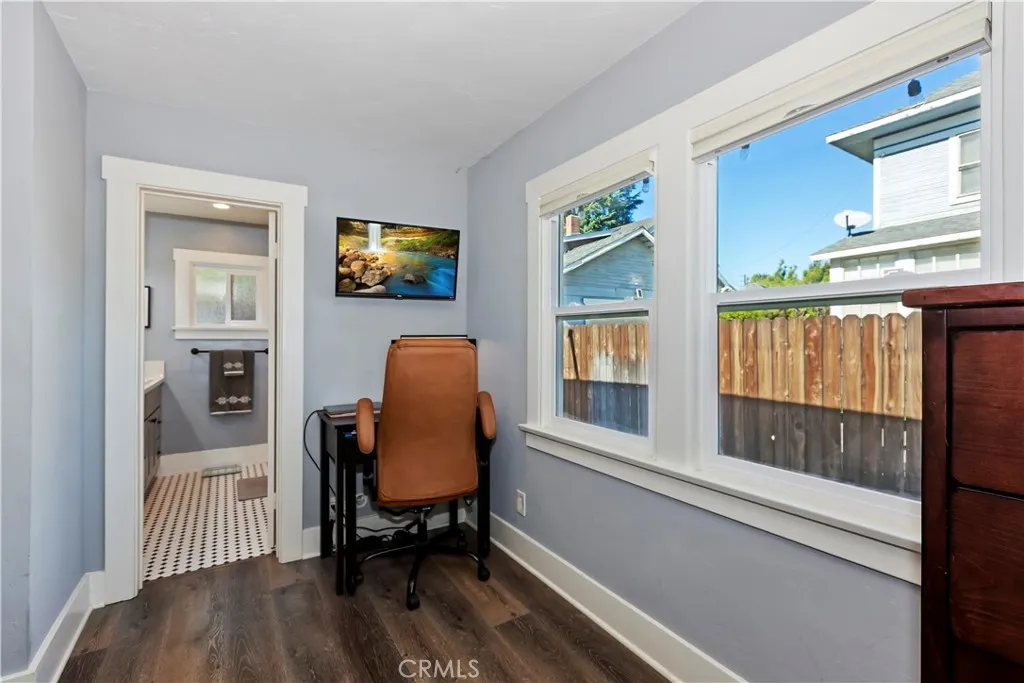 313 N 8th, Upland, California 91786 home-pic-20