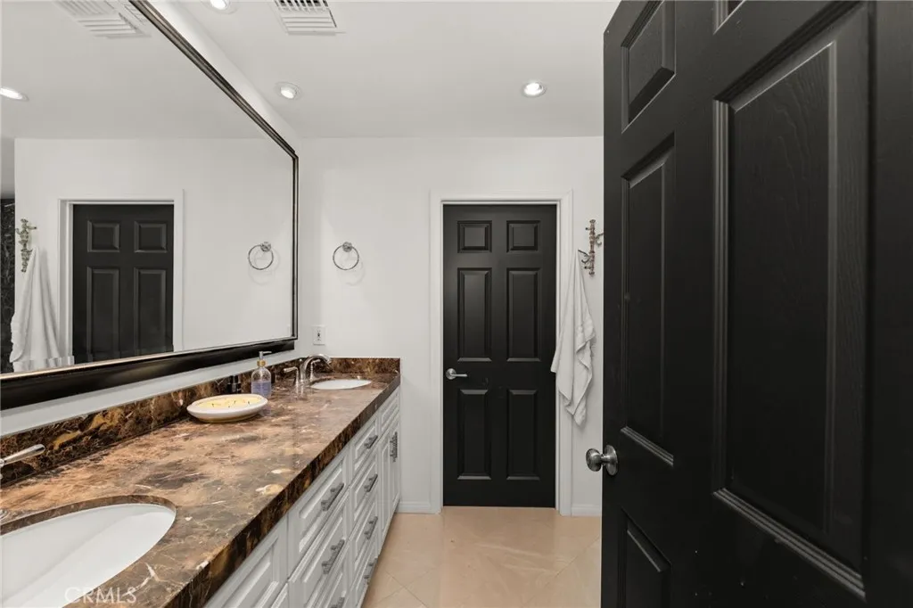 39287 Pine Street, Yucaipa, California 92399 home-pic-21