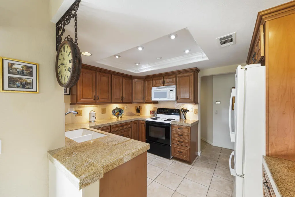 41350 Kansas Street 5019, Palm Desert, California 92211 home-pic-7