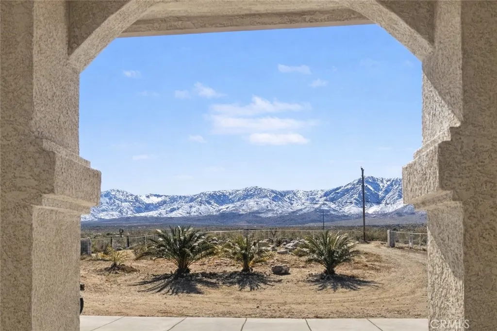 30788 Buenos Aires, Lucerne Valley, California 92356 home-pic-5