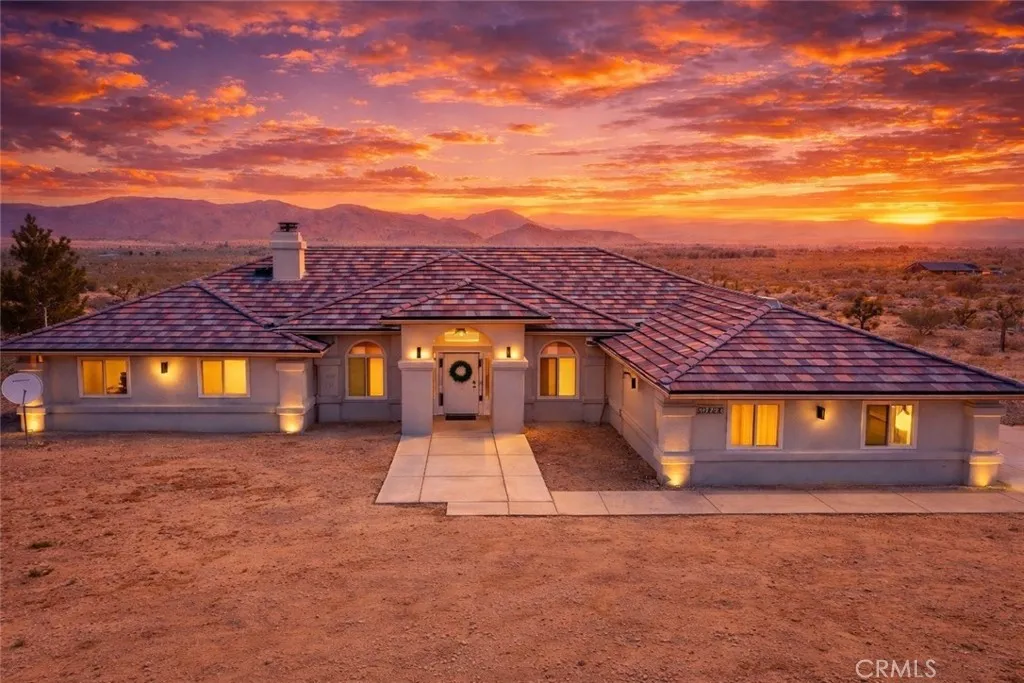 30788 Buenos Aires, Lucerne Valley, California 92356 home-pic-1