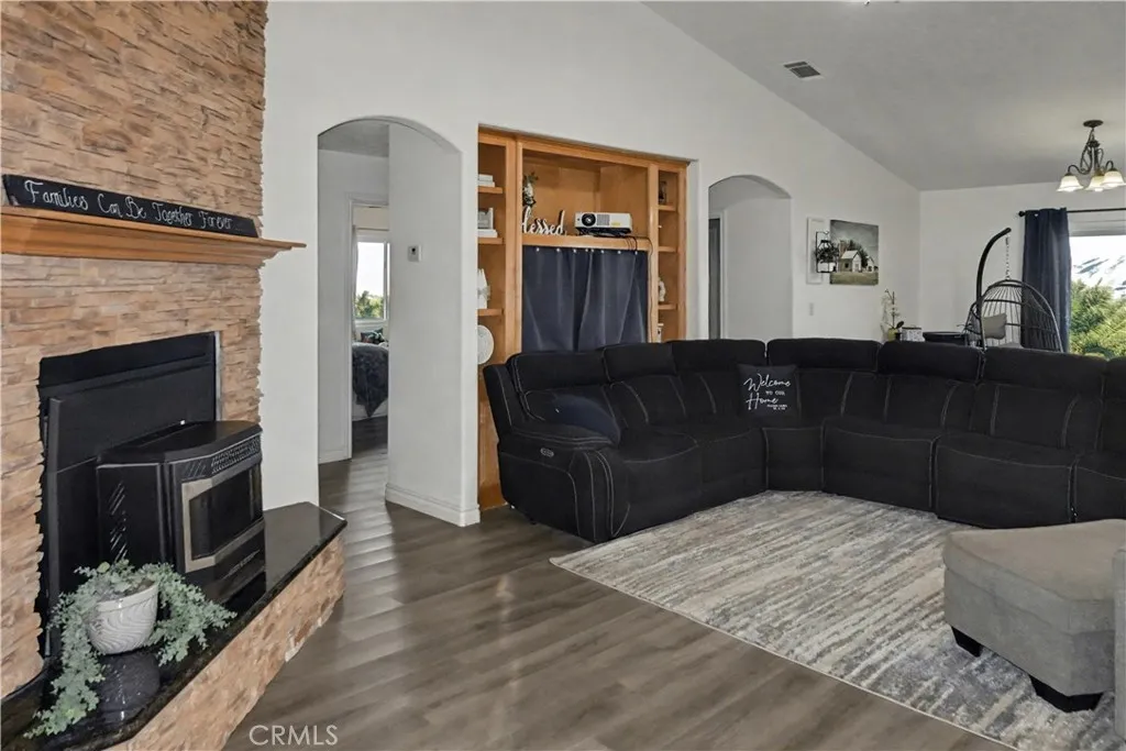 30788 Buenos Aires, Lucerne Valley, California 92356 home-pic-7
