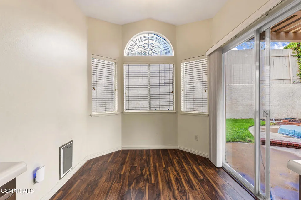 6917 Luther Circle, Moorpark, California 93021 home-pic-14