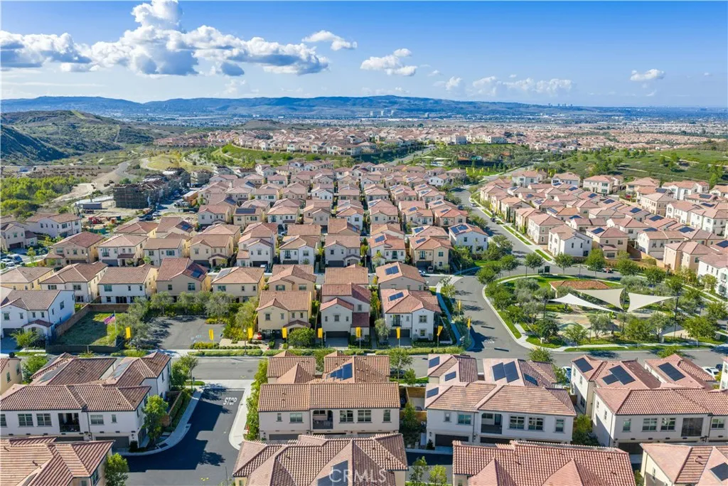 126 Sunnyside, Irvine, California 92618 home-pic-23