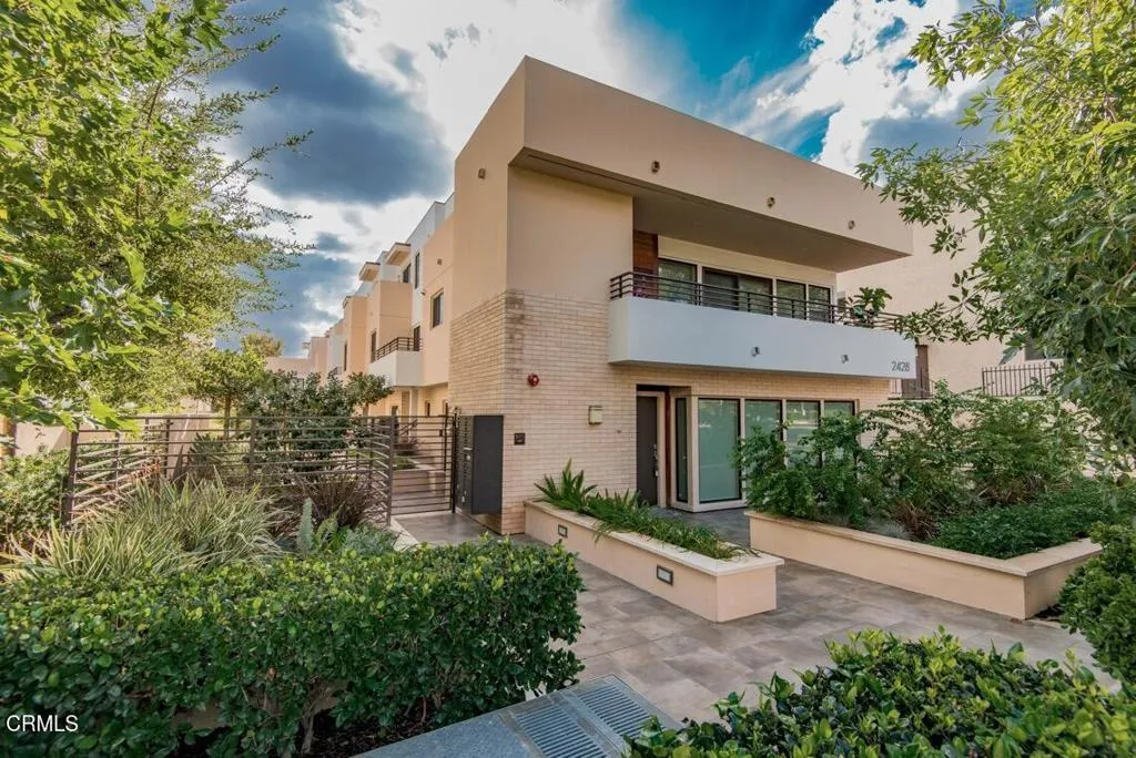 2428 E Del Mar Boulevard 105, Pasadena, California 91107 home-pic-0