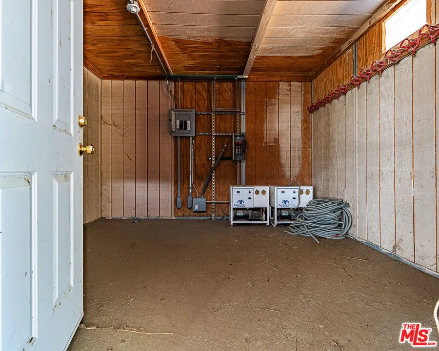 84455 61st Avenue, Thermal, California 92274 home-pic-71